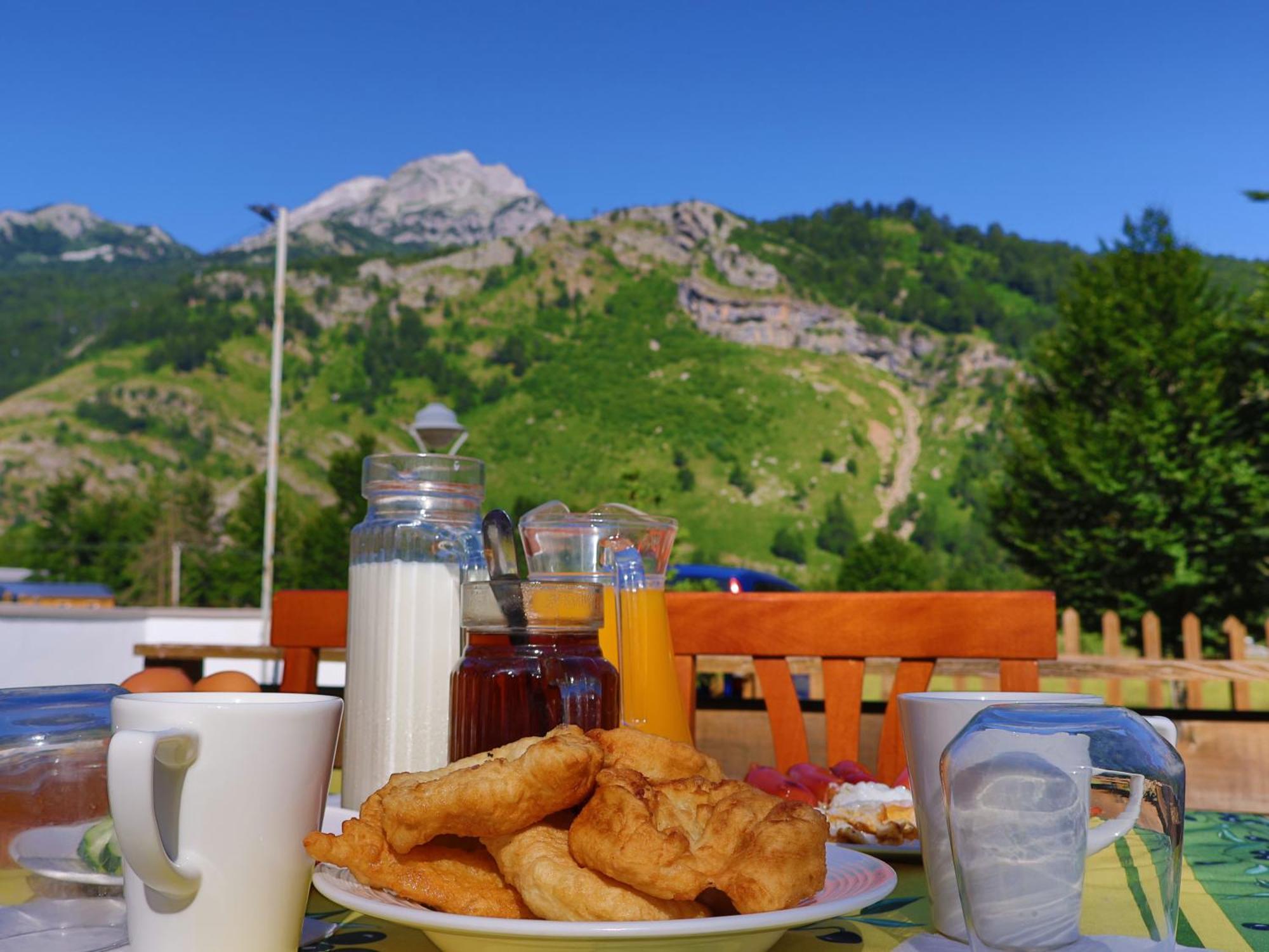 Mik Hotel Valbona エクステリア 写真