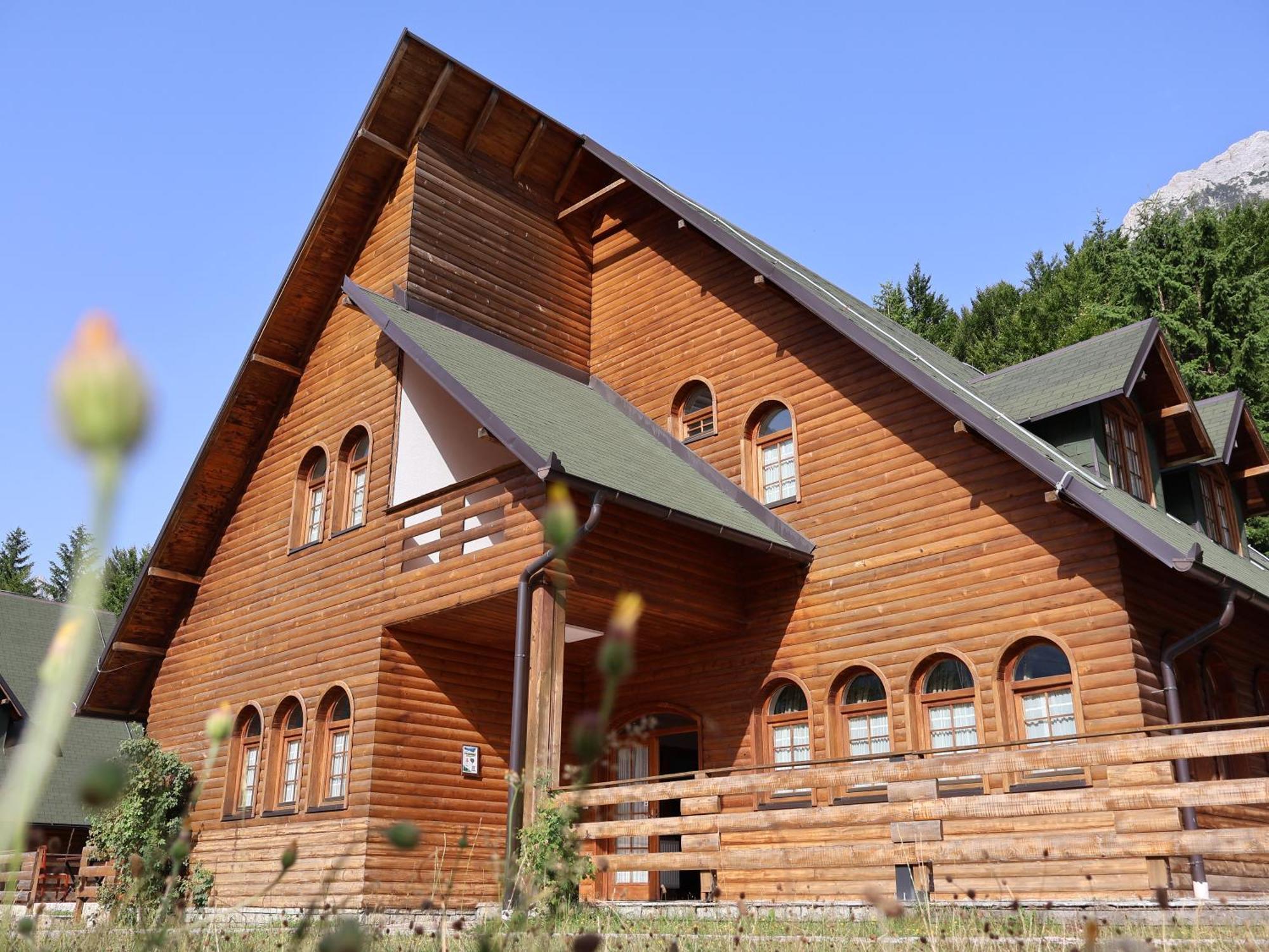 Mik Hotel Valbona エクステリア 写真