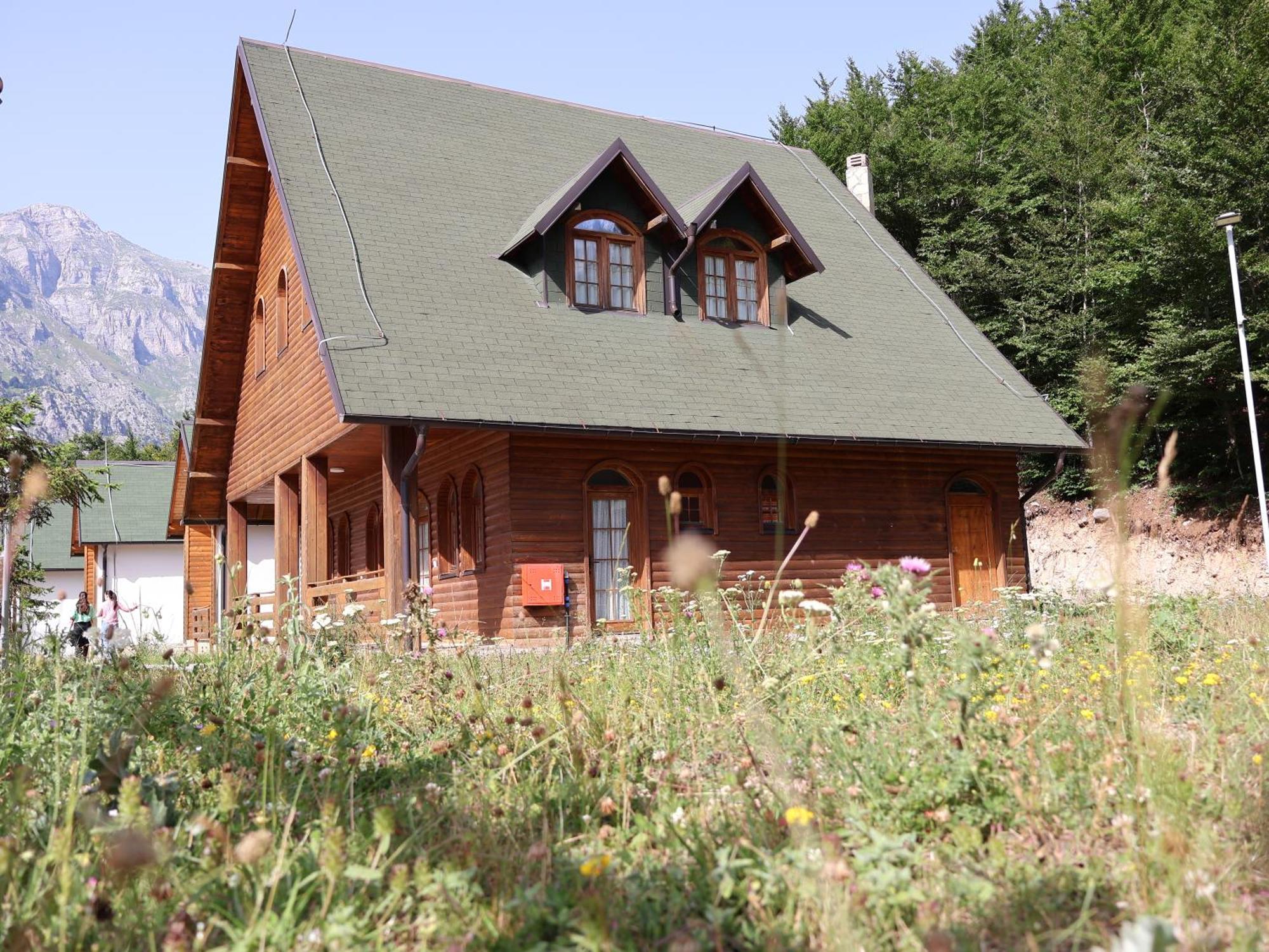 Mik Hotel Valbona エクステリア 写真