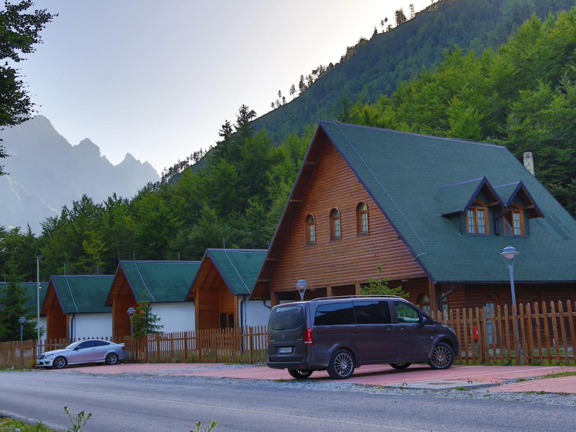 Mik Hotel Valbona エクステリア 写真