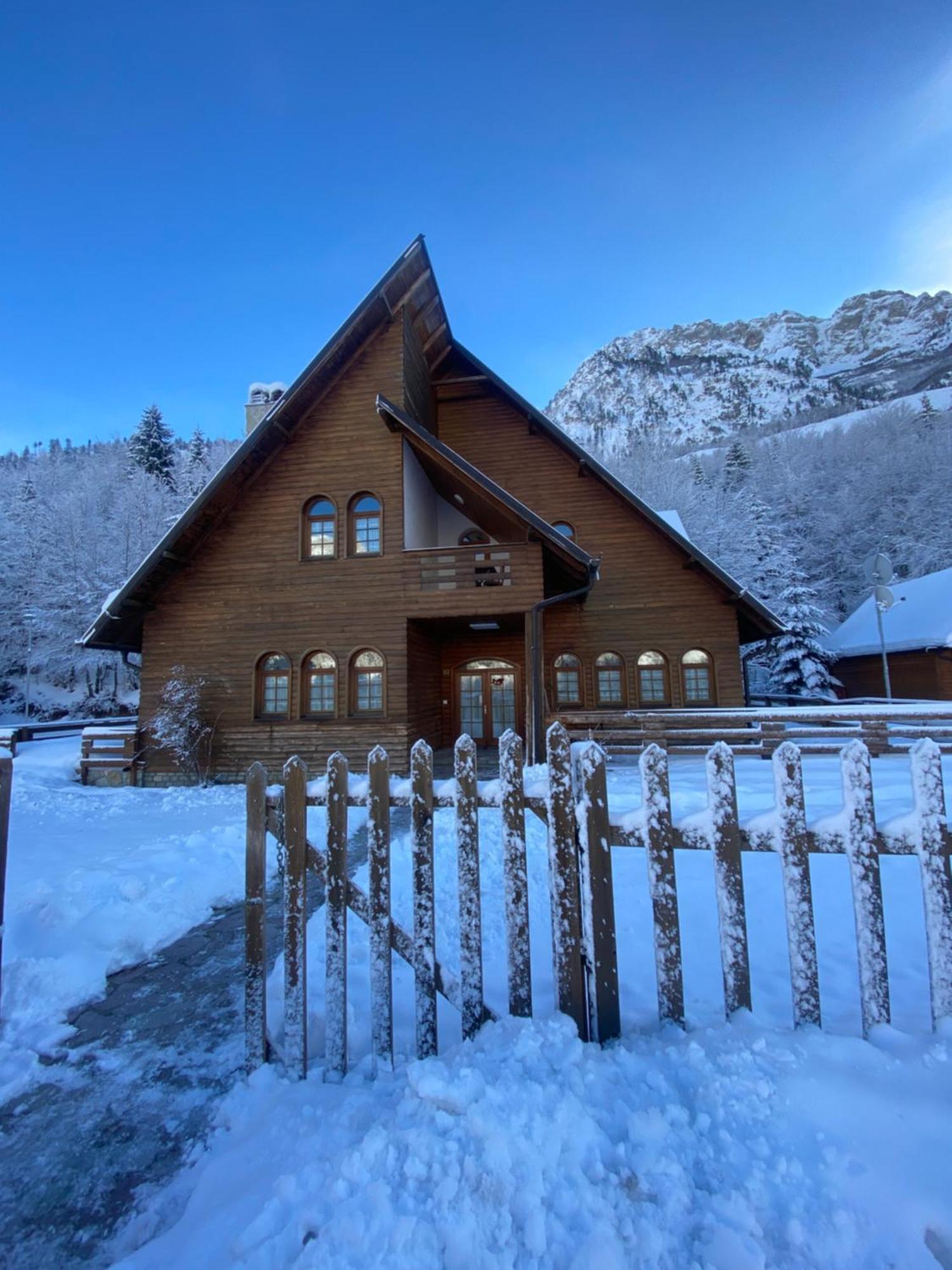 Mik Hotel Valbona エクステリア 写真