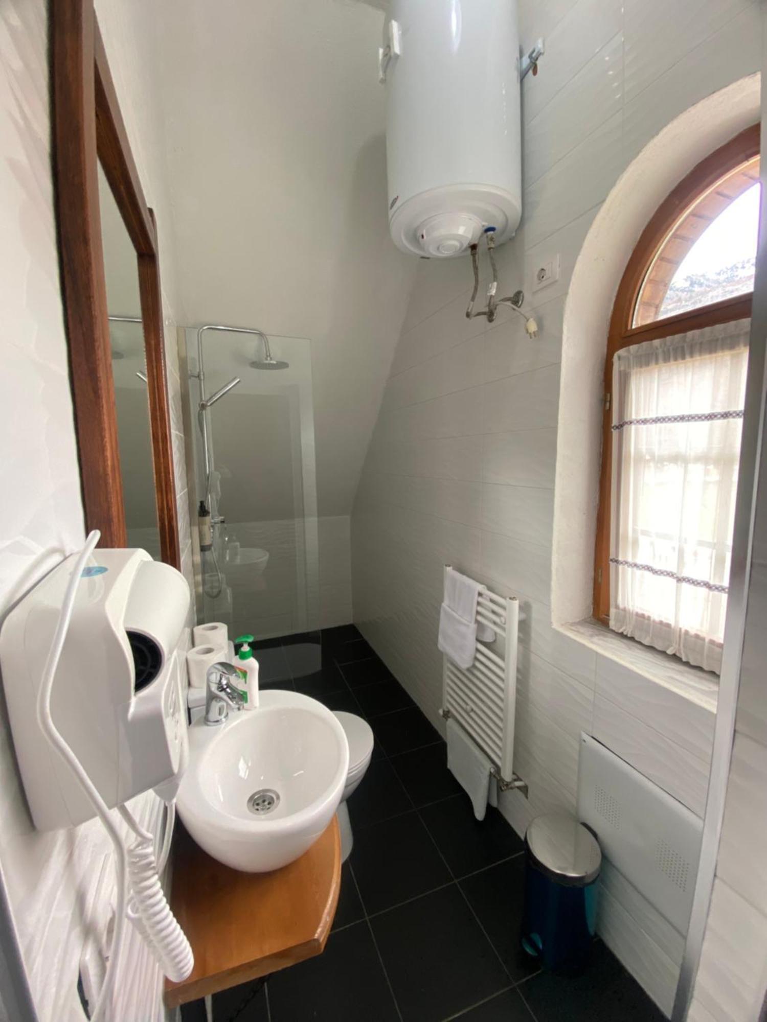 Mik Hotel Valbona エクステリア 写真