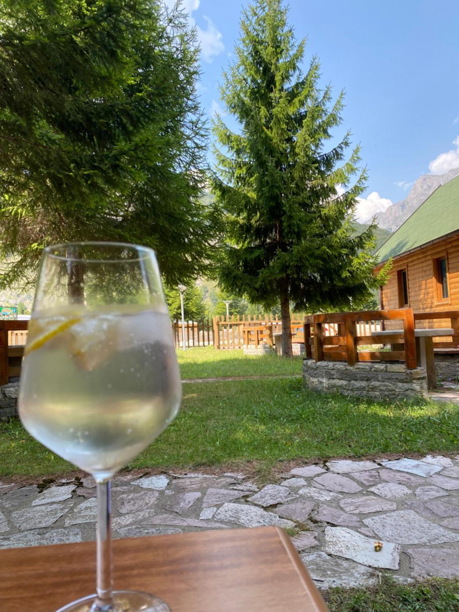 Mik Hotel Valbona エクステリア 写真